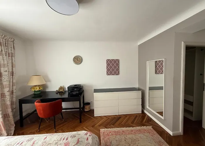 Beautiful 2 Bedroom In Centre ウィーン