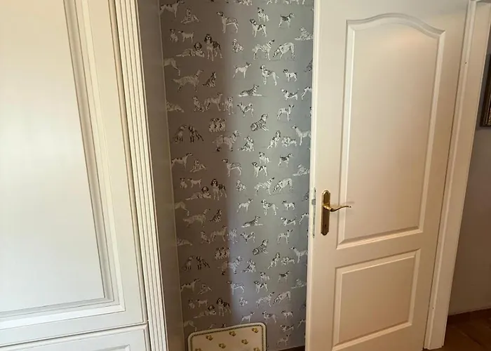 Beautiful 2 Bedroom In Centre *