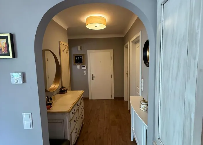 Beautiful 2 Bedroom In Centre ウィーン