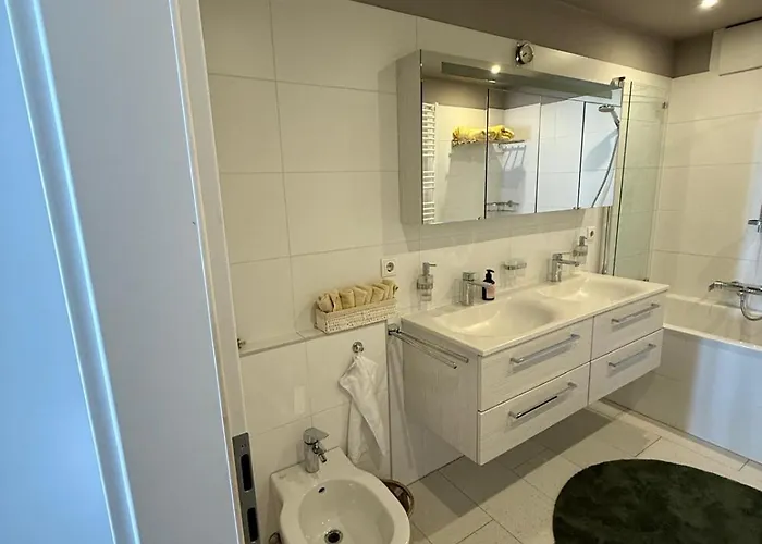 Beautiful 2 Bedroom In Centre アパート ウィーン